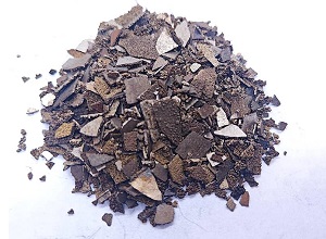manganese metal flake Mn 99.7% Irregular flakes,with one side shiny and the other side rough,ranging from silver white to brown in color